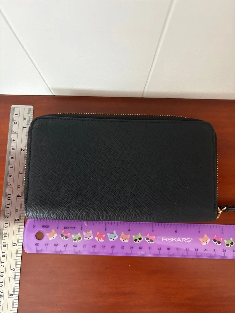 Kate Spade New York Black Saffiano Leather Zip Wallet Wristlet Clutch Carryall